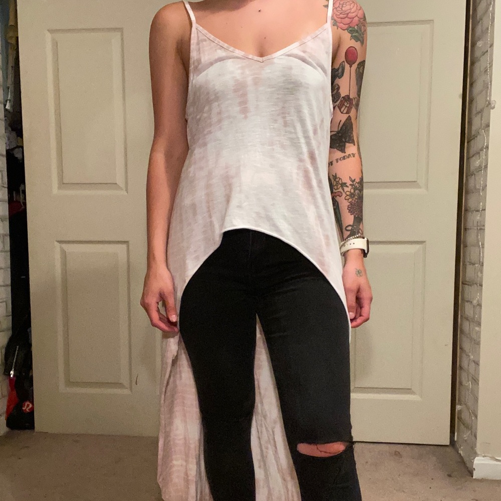 Hi-lo lilac and white tie dye tank